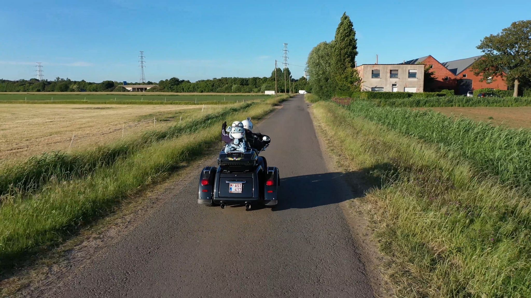 Cor moto 4k.MP4 snapshot 01.00 [2020.11.22 17.48.19]